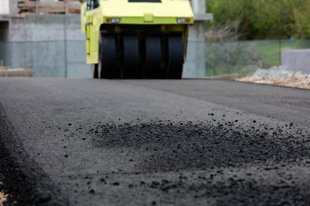 Best Asphalt Driveway Paving in Cutchogue, NY